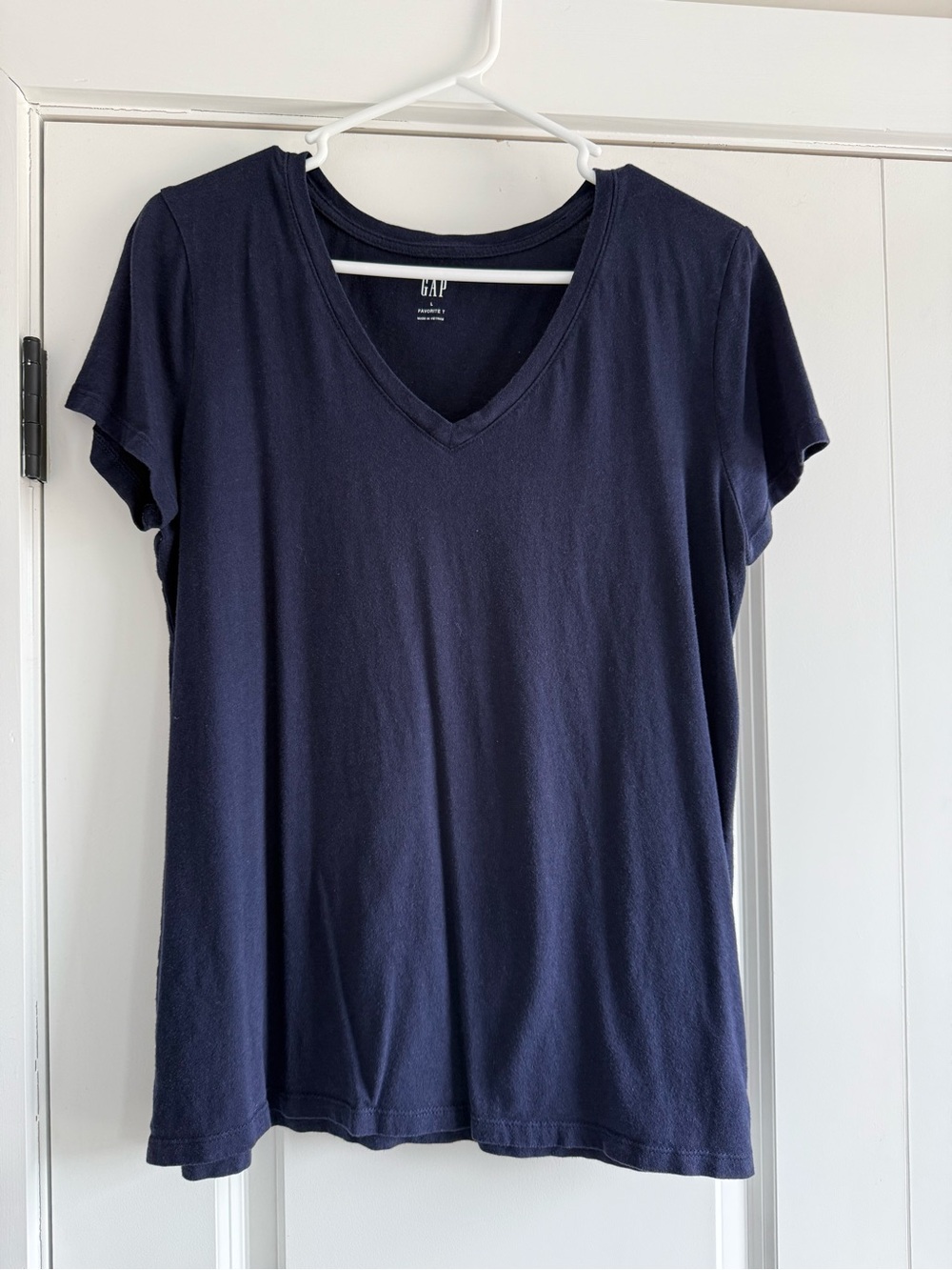 GAP Women's Dark Navy V-Neck Short Sleeve Tee